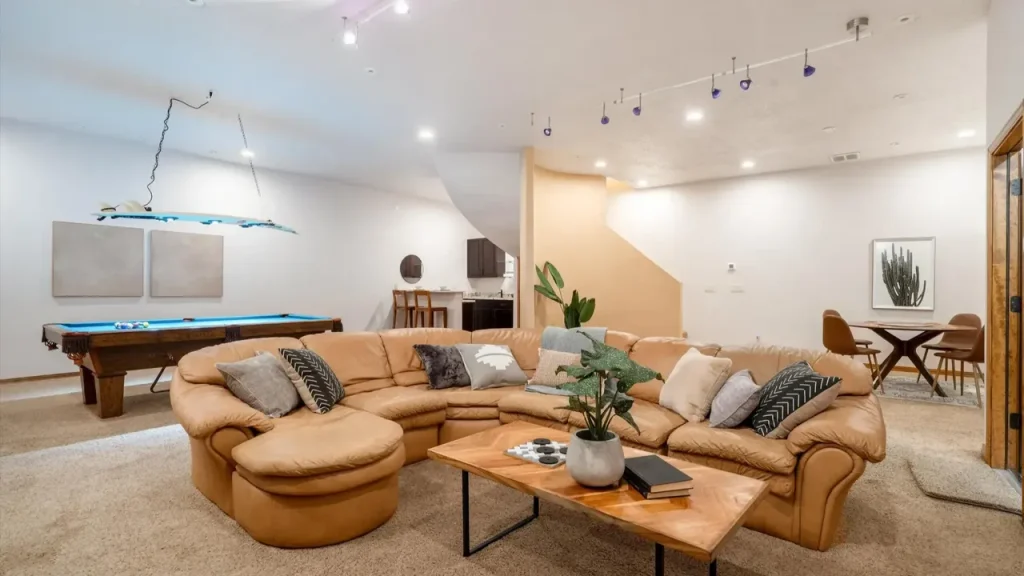 Luxury 3-Story Estate with Spiral Staircases and Mountain Views in Albuquerque (With Floor Plan)