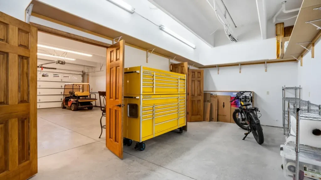 Luxury 3-Story Estate with Spiral Staircases and Mountain Views in Albuquerque (With Floor Plan)