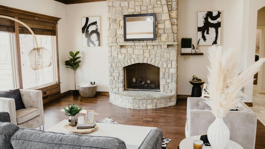 Home with a Strong Sense of Character and History