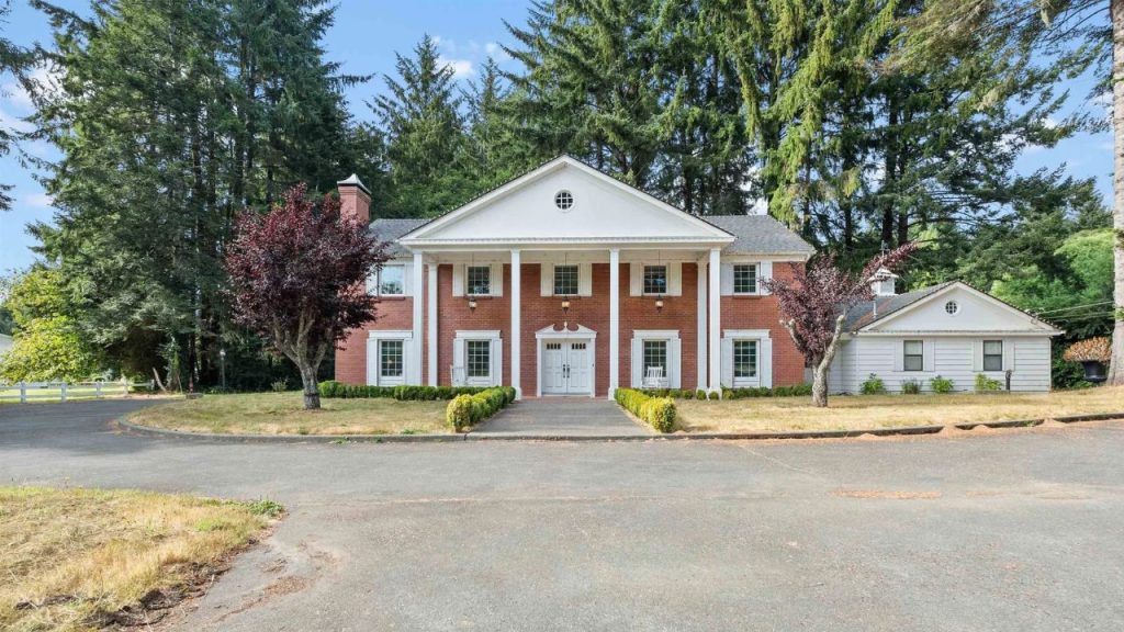 4 Bedroom Home in Crescent City, CA– $725,000