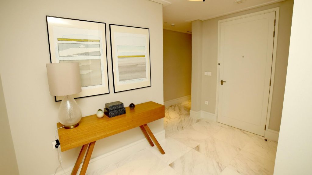 Bold Artwork or Framed Photos