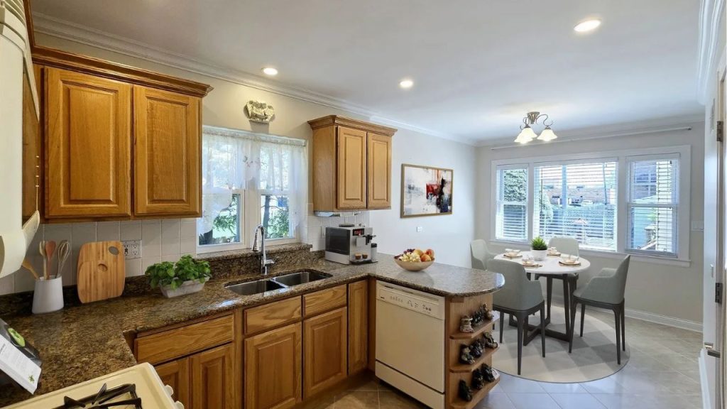 Granite Kitchen & Dining Area