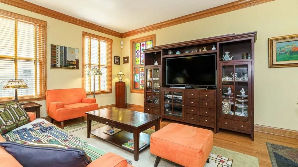 Colorful and Cozy Family Retreat