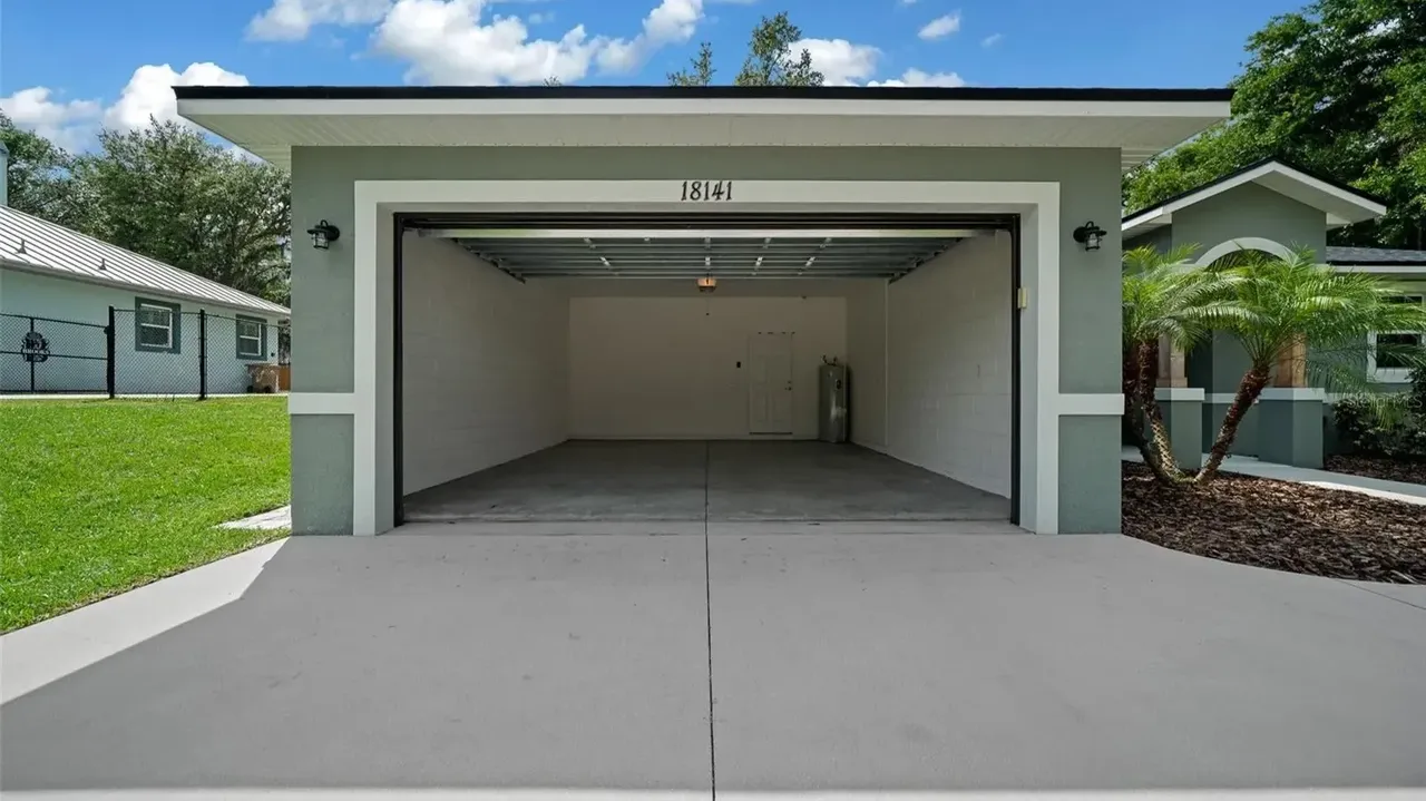 Discover This Bright and Open 3-Bedroom 1,685 Sq-Ft Ranch-Style Home with Granite Counters and Large Pantry in Groveland, FL (Floor Plan Inside)