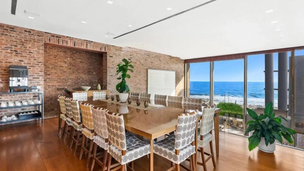 Oceanview Dining with Rustic Elegance