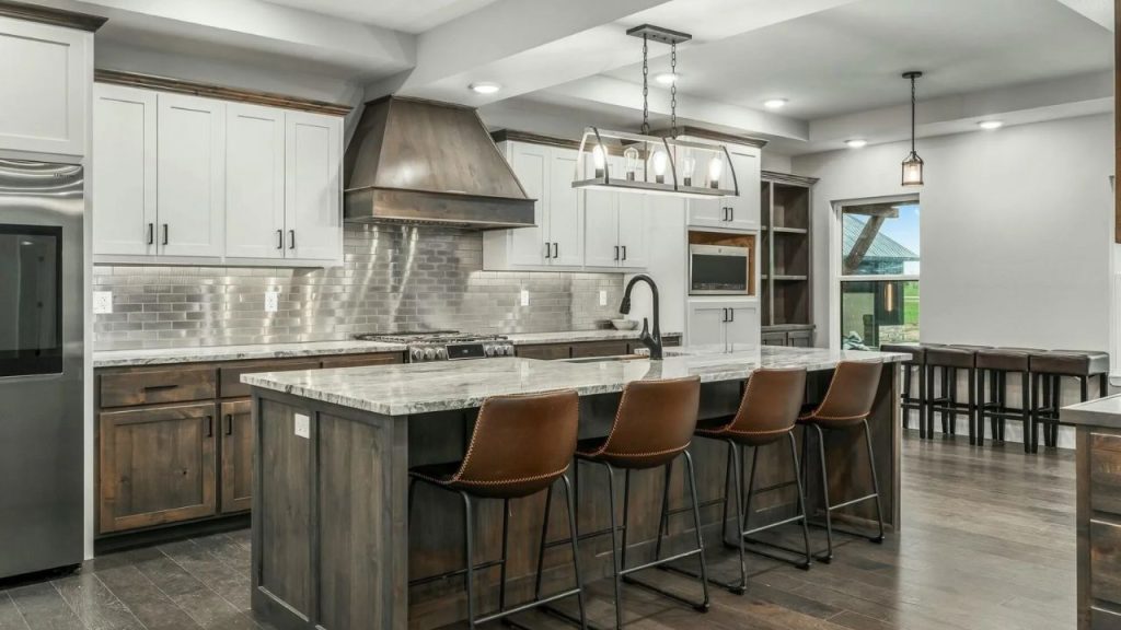 Rustic-Modern Gourmet Kitchen