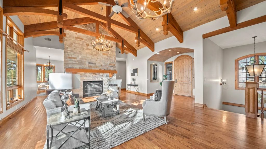 Vaulted Timber Living Room Elegance