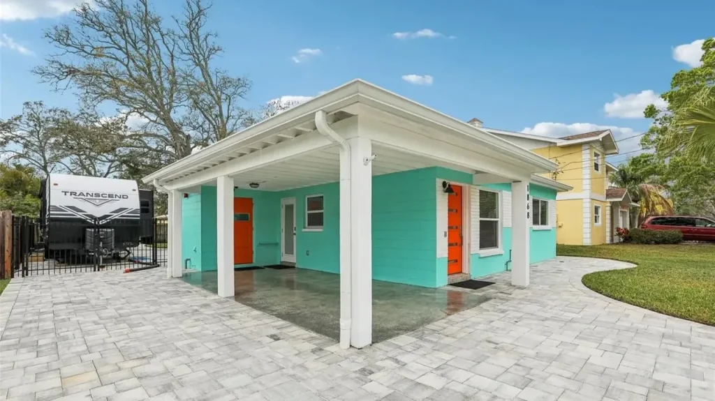 Explore This Small 728 Sq-Ft 2-Bedroom Mid-Century Modern Home in Dunedin, FL (Floor Plan Included)