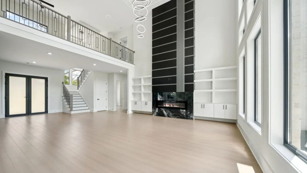 Grand Living with Soaring Style