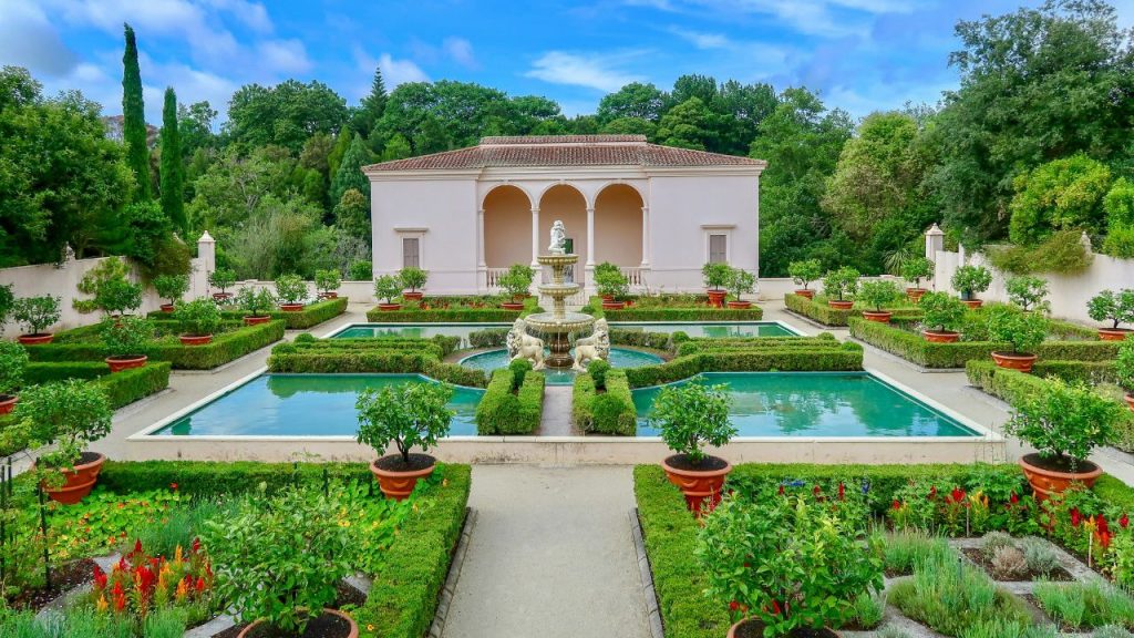 Elaborate Garden Beds