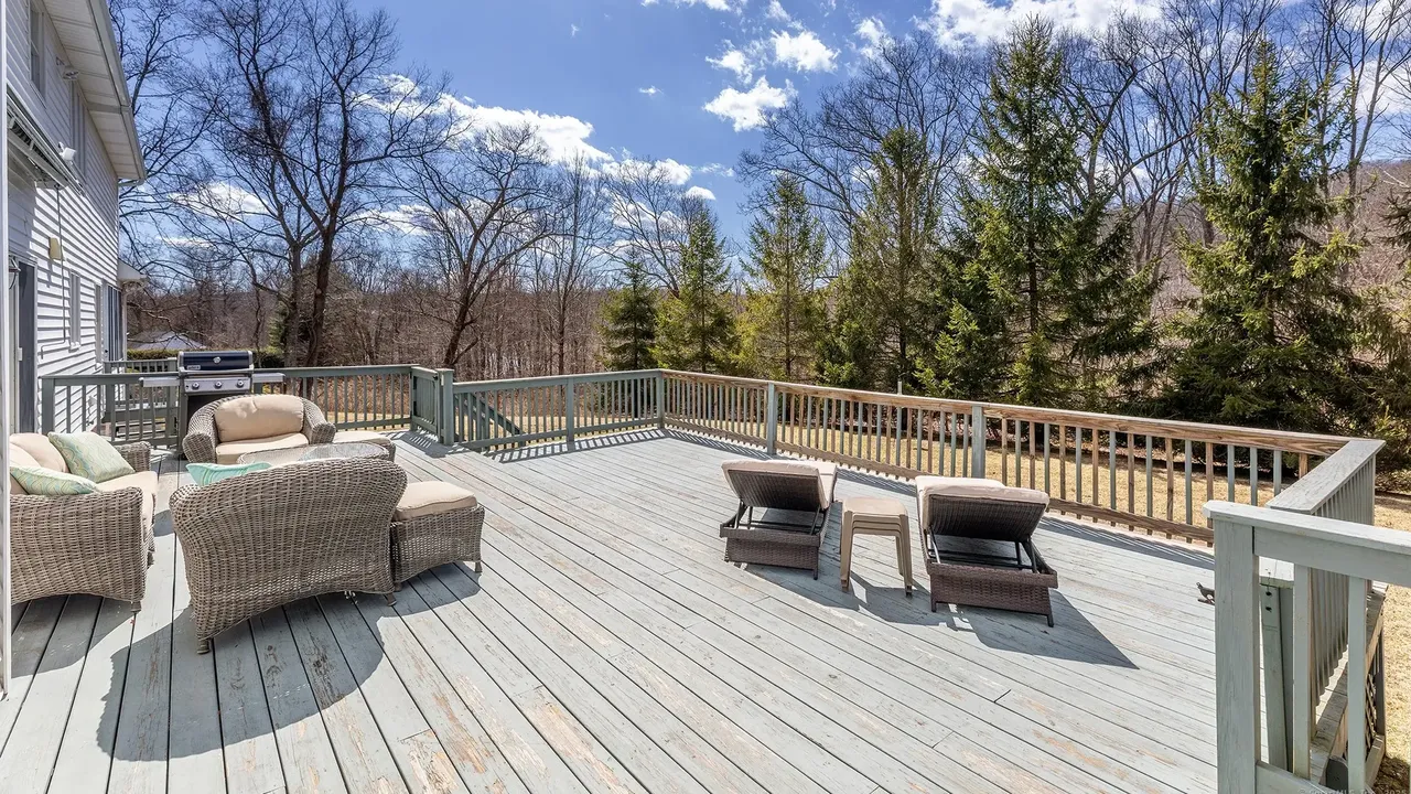 Step Inside This Stunning 4-Bedroom 3,883 Sq-Ft Colonial Home on Peaceful Cul-de-Sac in New Fairfield (With Floor Plan)