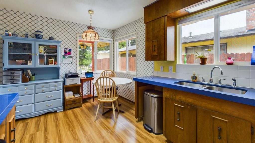 Vintage Touches and Sunny Nook