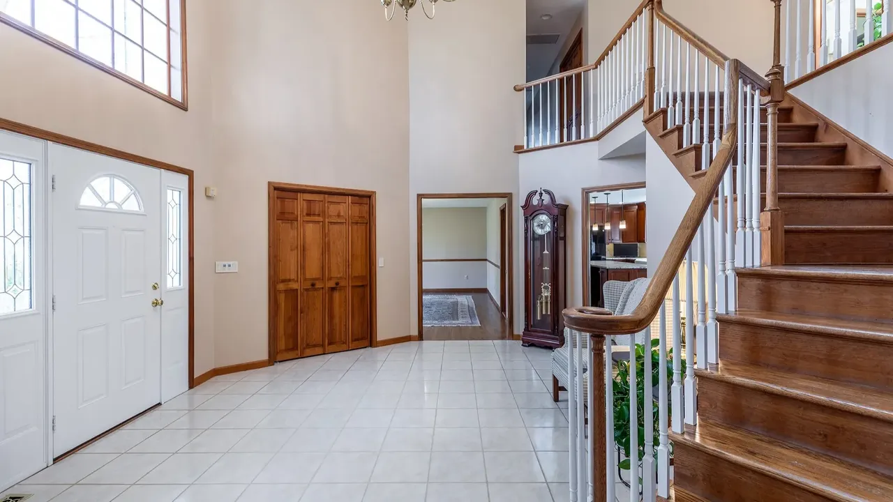 Step Inside This Stunning 4-Bedroom 3,883 Sq-Ft Colonial Home on Peaceful Cul-de-Sac in New Fairfield (With Floor Plan)