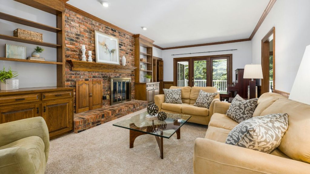 Room with Wall-to-Wall Carpeting