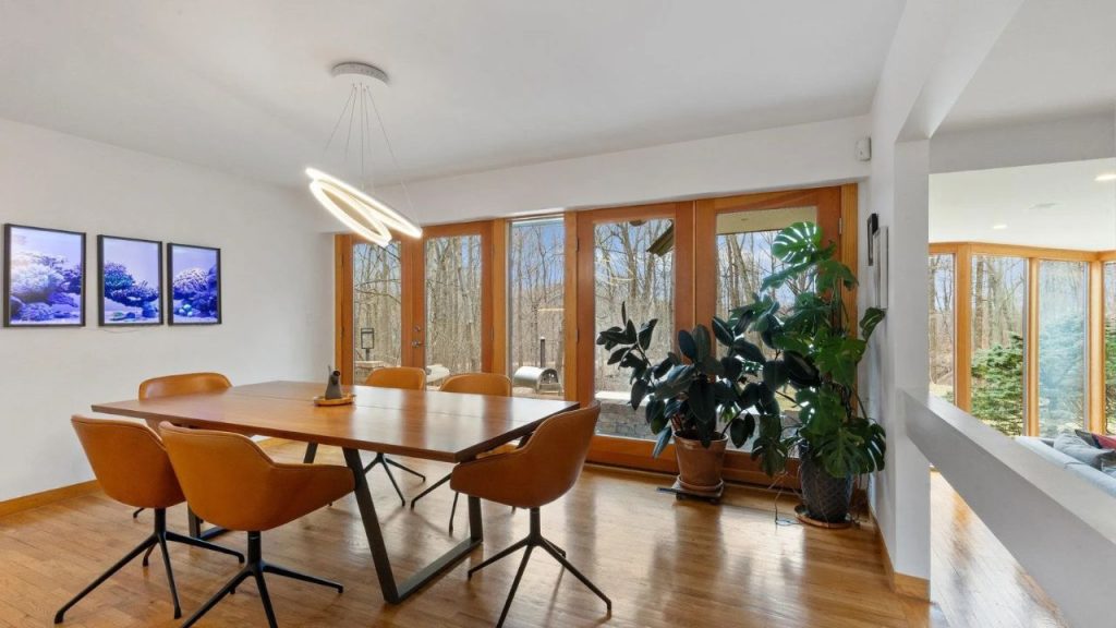 Modern Woodland Dining Retreat