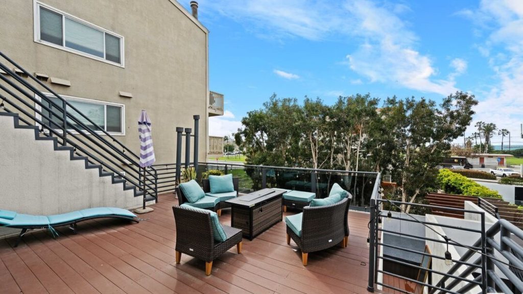 Tour This Upgraded 1951 Multi-Unit with Hot Tub and Fresh Exterior Paint in Playa Del Rey, CA (Floor Plan for Reference)