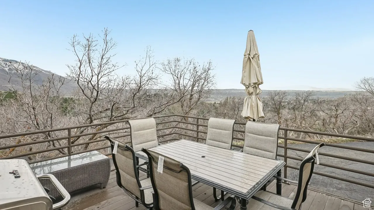 Discover a Mountain Retreat Contemporary A-Frame with Open Floor Plan and Easy Access to Amenities (Floor Plan Inside)