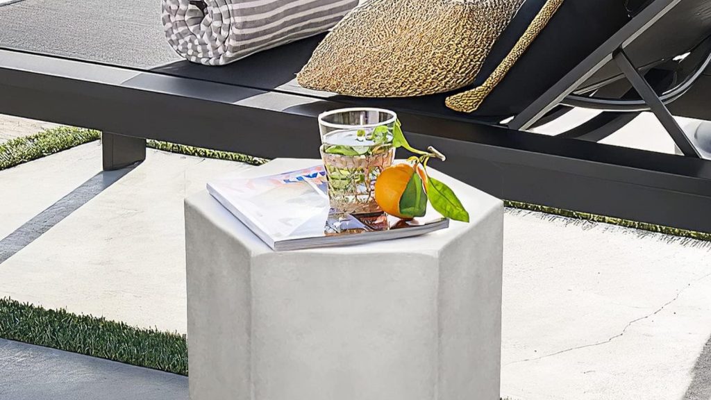 Minimalist Concrete Side Table
