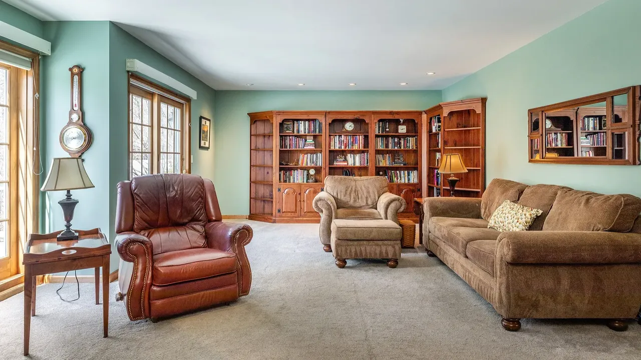 Step Inside This Stunning 4-Bedroom 3,883 Sq-Ft Colonial Home on Peaceful Cul-de-Sac in New Fairfield (With Floor Plan)