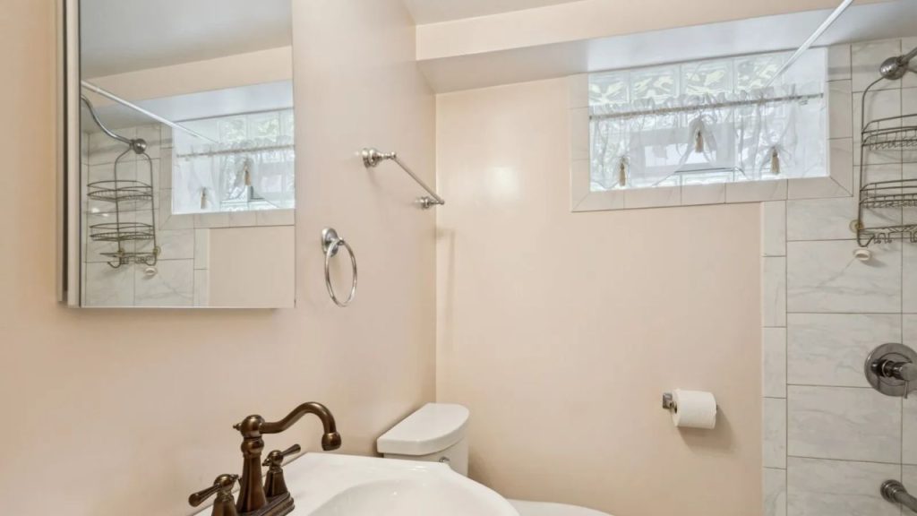 Updated Full Bathroom