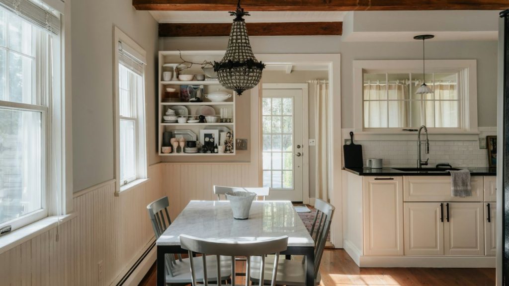 Vintage Light Fixtures in a home