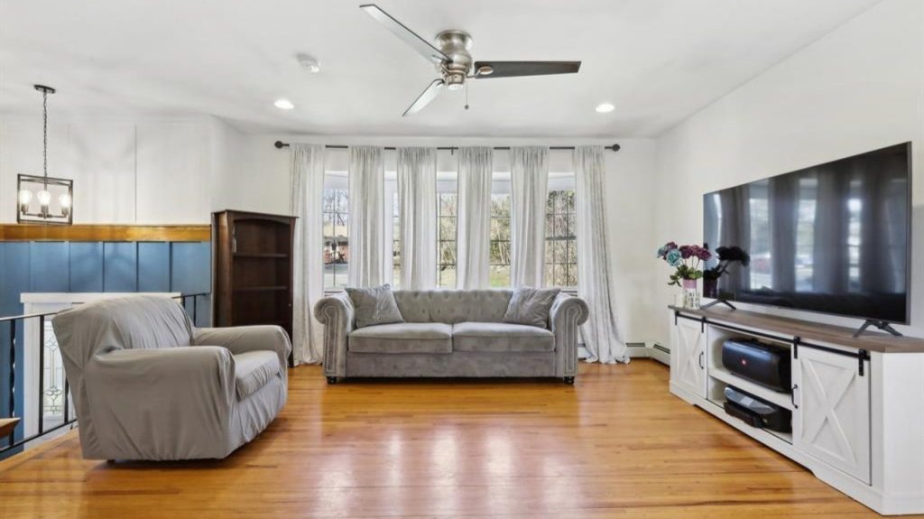 Discover This 3-Bedroom New Jersey Home With Beautiful Gable Roof Design (Floor Plan Included)