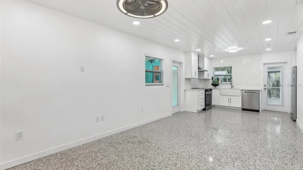 Explore This Small 728 Sq-Ft 2-Bedroom Mid-Century Modern Home in Dunedin, FL (Floor Plan Included)