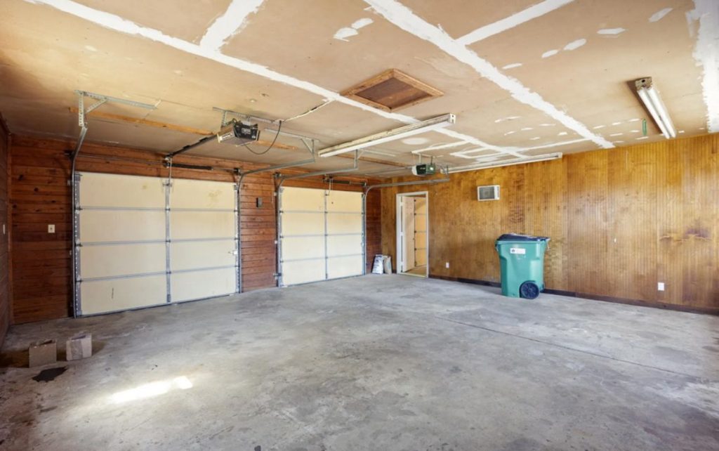garage