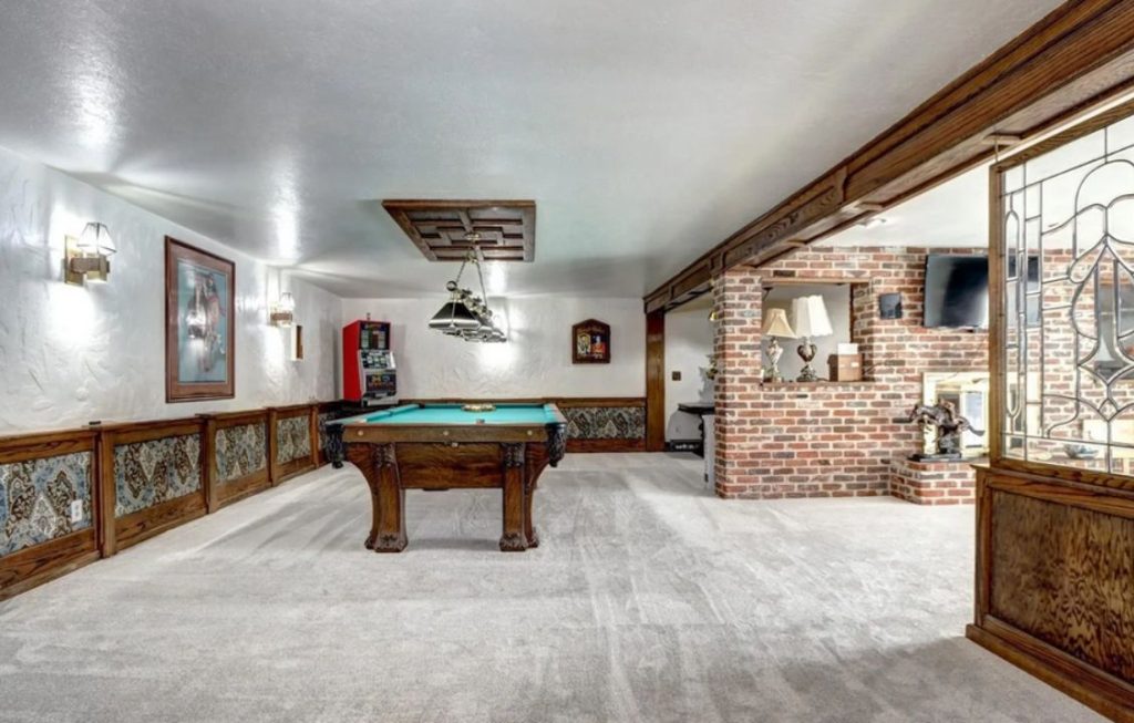 game room