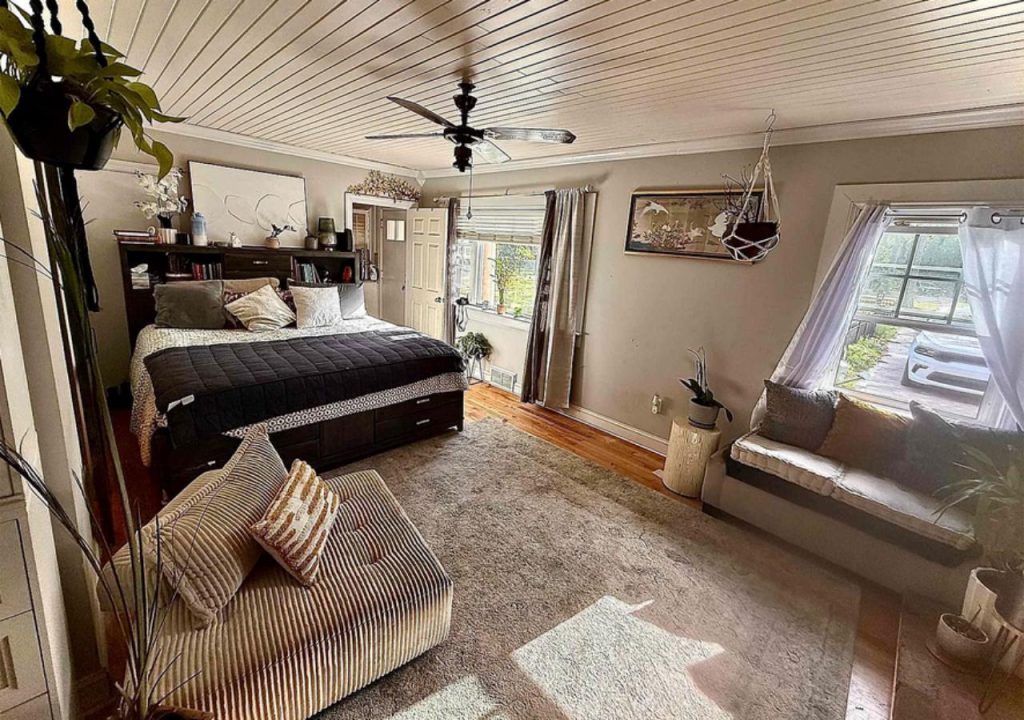 Inviting Bedroom Retreat