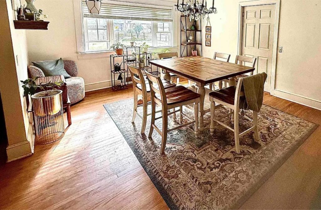 Cozy Dining Room with Natural Light