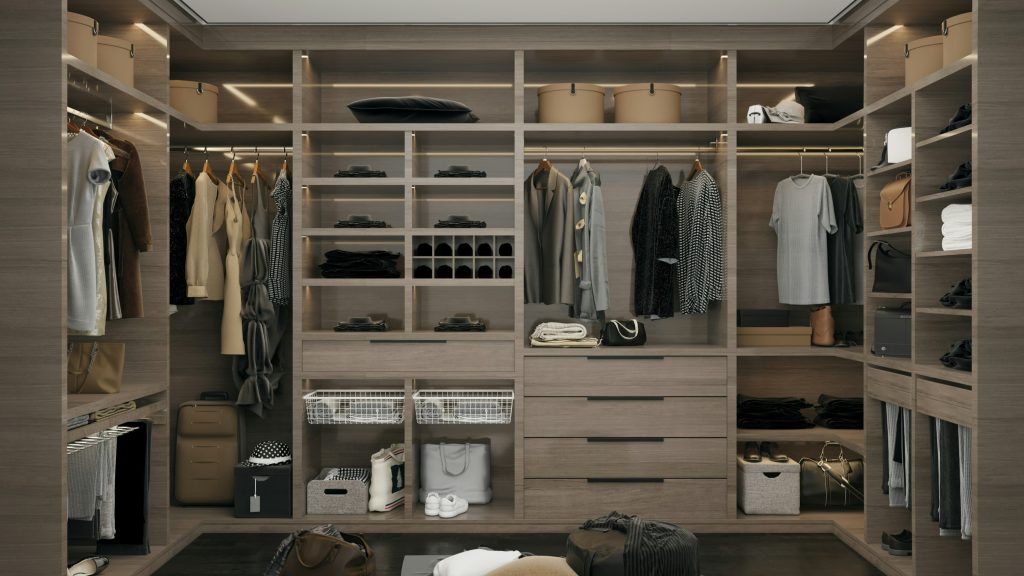 Walk-In-Closet