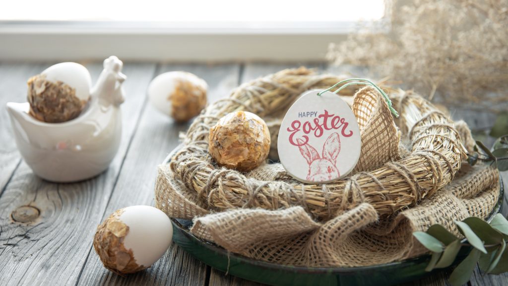 Easter egg decoration