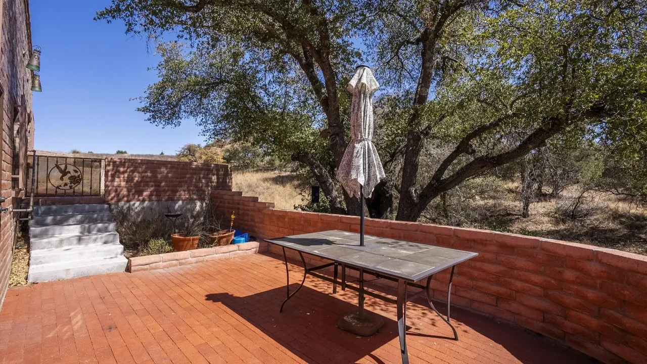 Southwestern-Style 2-Bedroom Adobe Home in Sonoita With Soaring Ceilings and Mountain Views (Floor Plan Inside)