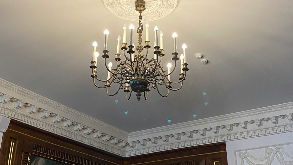 Ceiling 