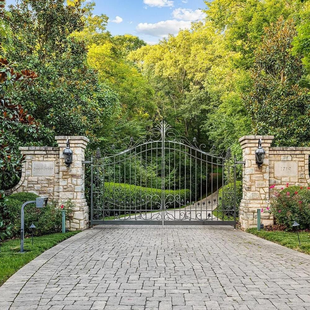Gate of Alan Jackson’s Former TN Home