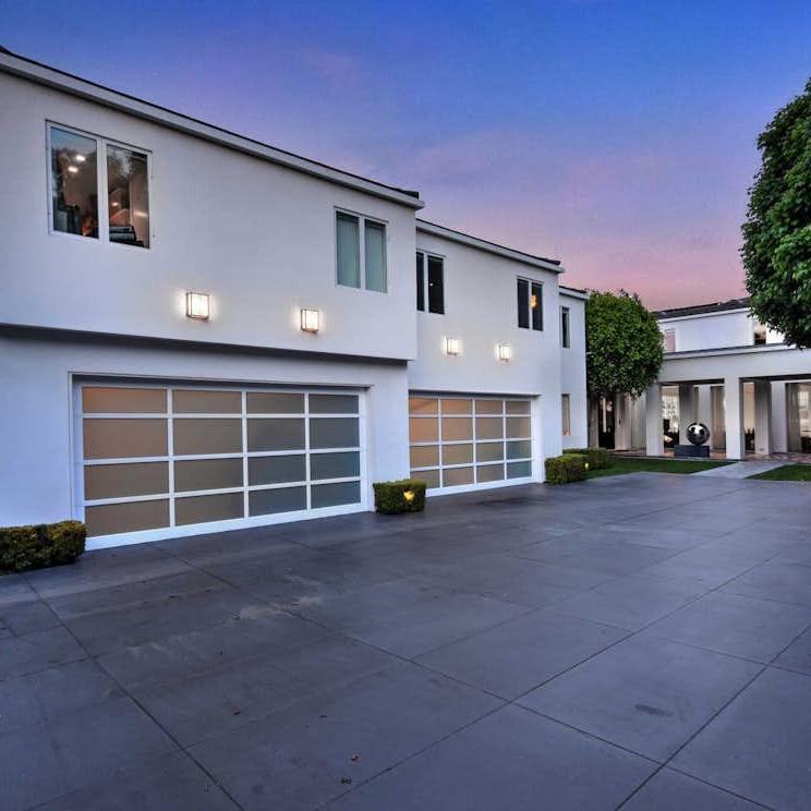 Driveway of Gwen Stefani’s Former CA Home