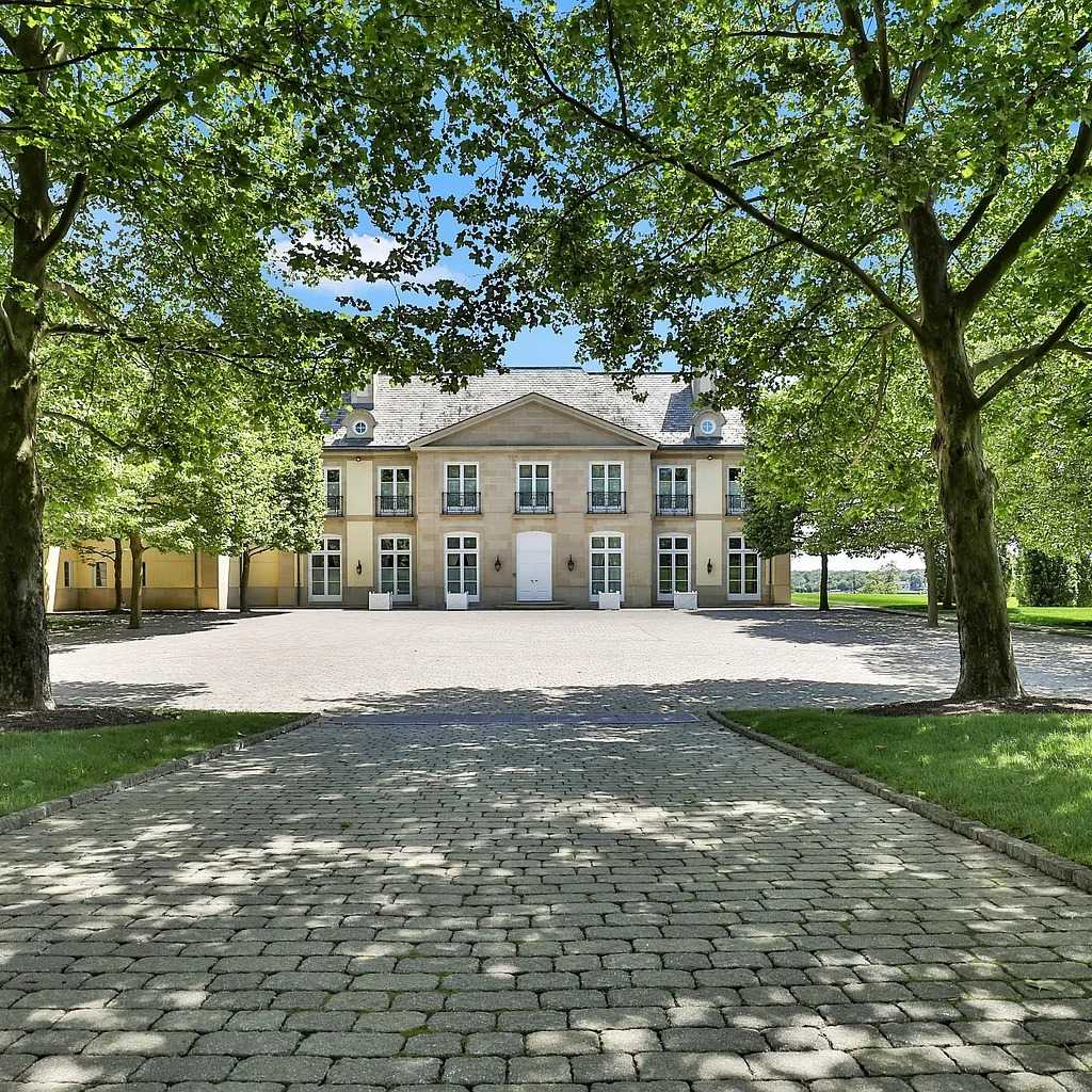 Driveway of Jon Bon Jovi’s Former NJ Home