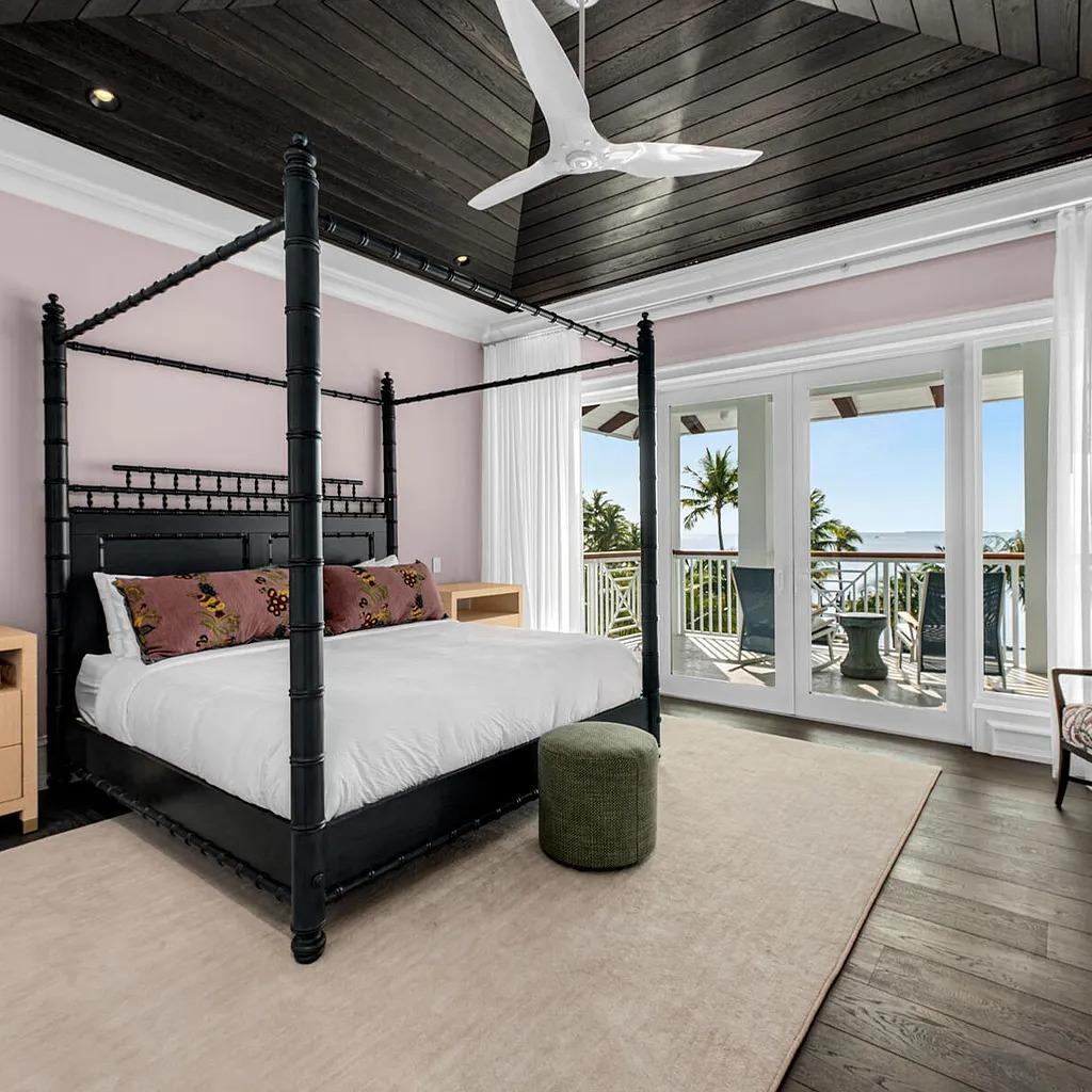 Bedroom in Dave Portnoy’s Former FL Home