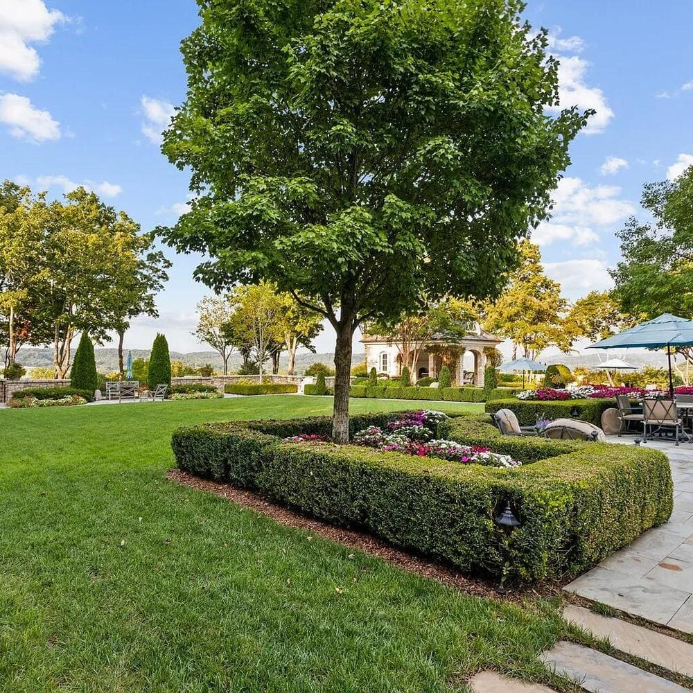 Garden of Alan Jackson’s Former TN Home