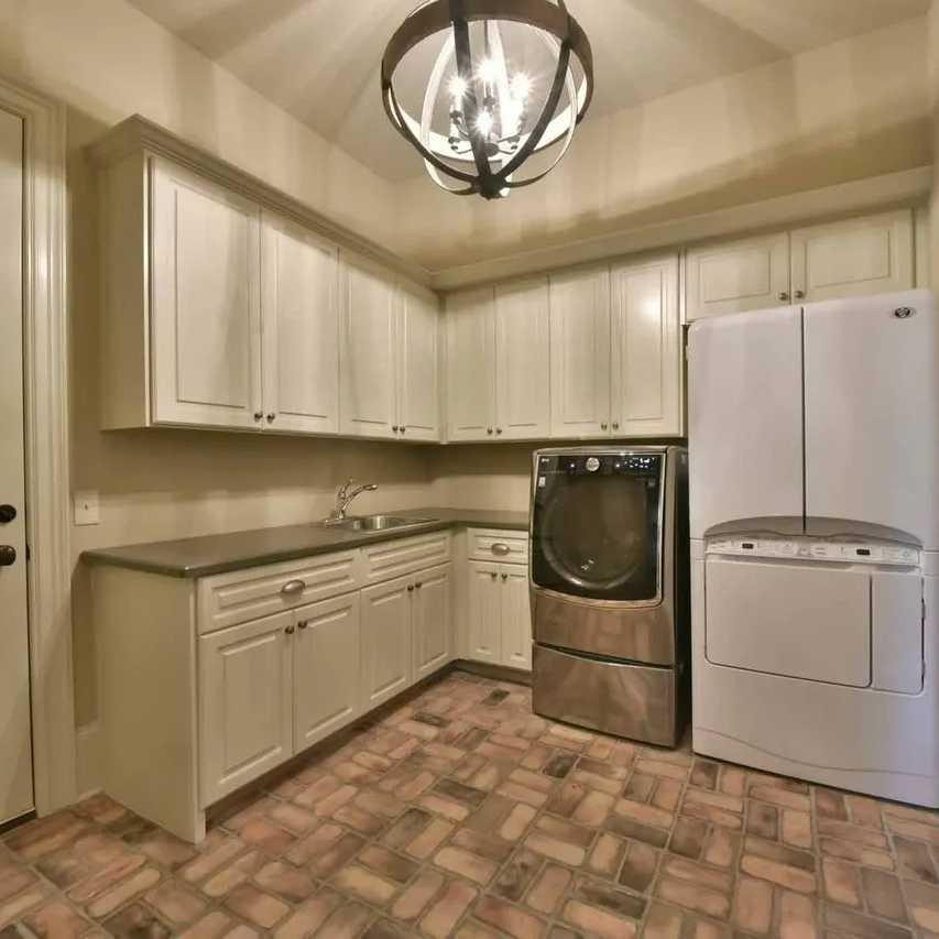 Laundry Room in Kirk Cousins’ GA Home