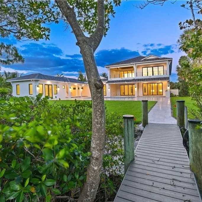 Walkway of George Springer’s FL Home