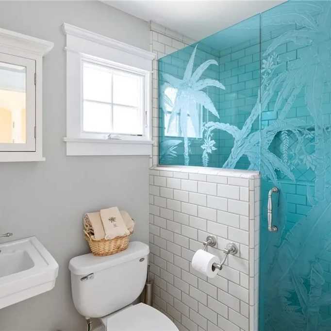 Bathroom in Kurt Suzuki’s Former CA Home