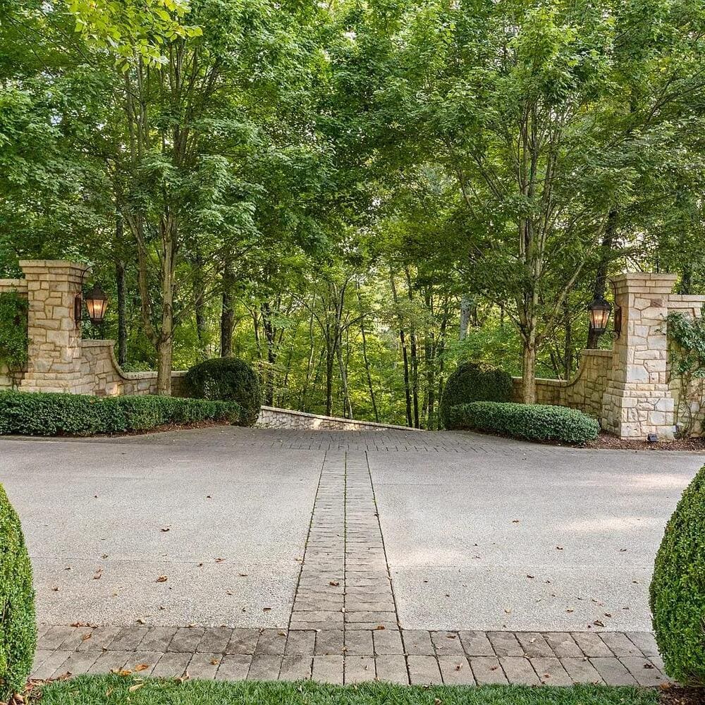 Driveway of Alan Jackson’s Former TN Home
