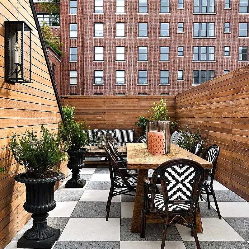 Outdoor Dining of Ellen Barkin’s Former N.Y.C. Townhouse