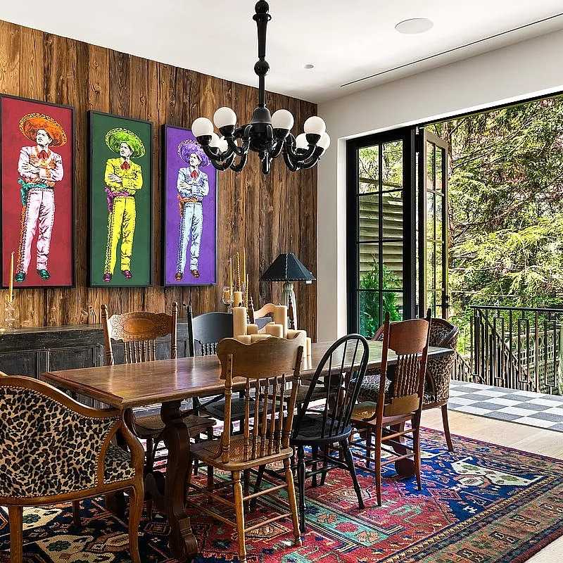 Dining Room in Ellen Barkin’s Former N.Y.C. Townhouse