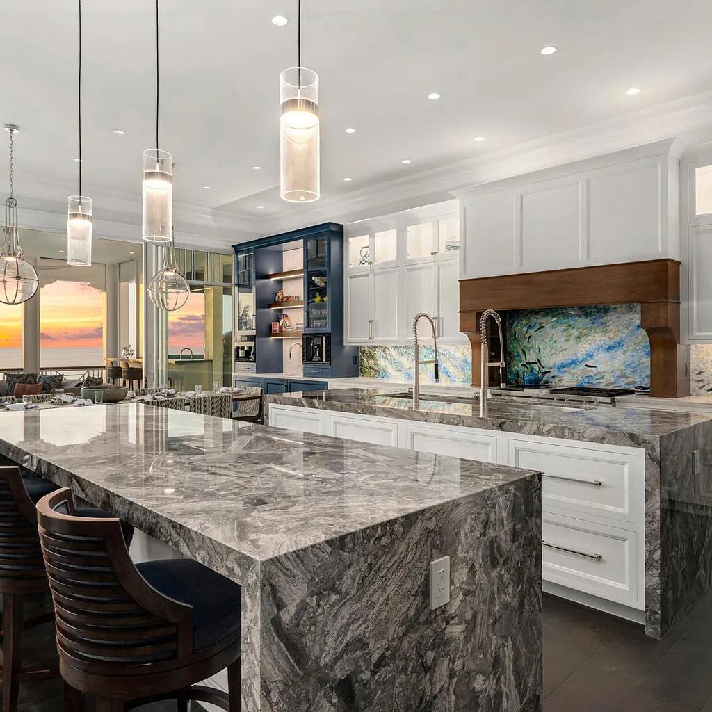 Kitchen in Dave Portnoy’s Former FL Home