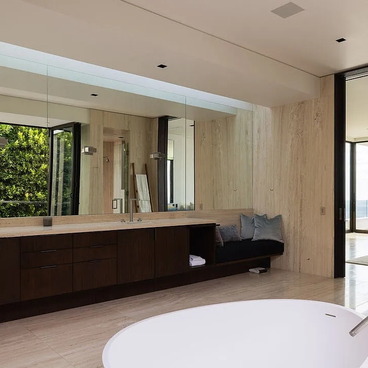 Bathroom in Henrik Fisker’s CA Home