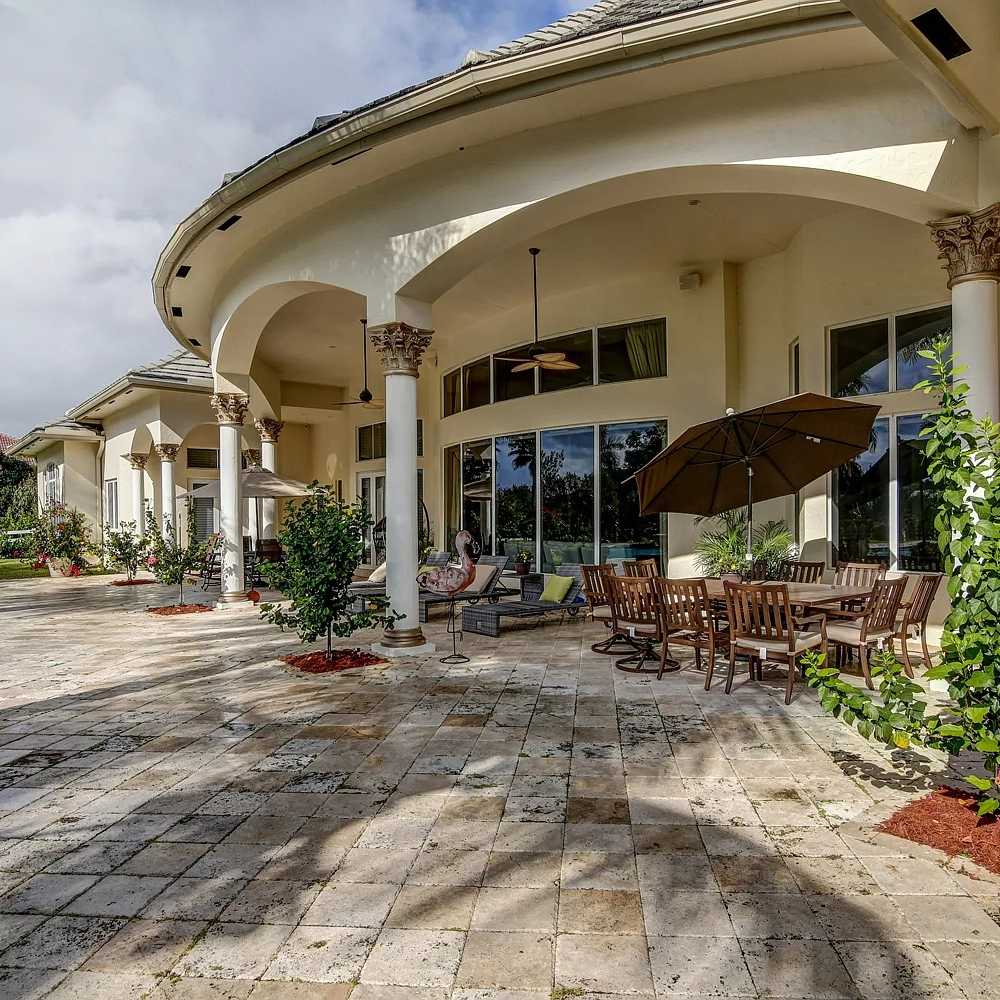 Covered Patio of Daunte Culpepper’s Former FL Home