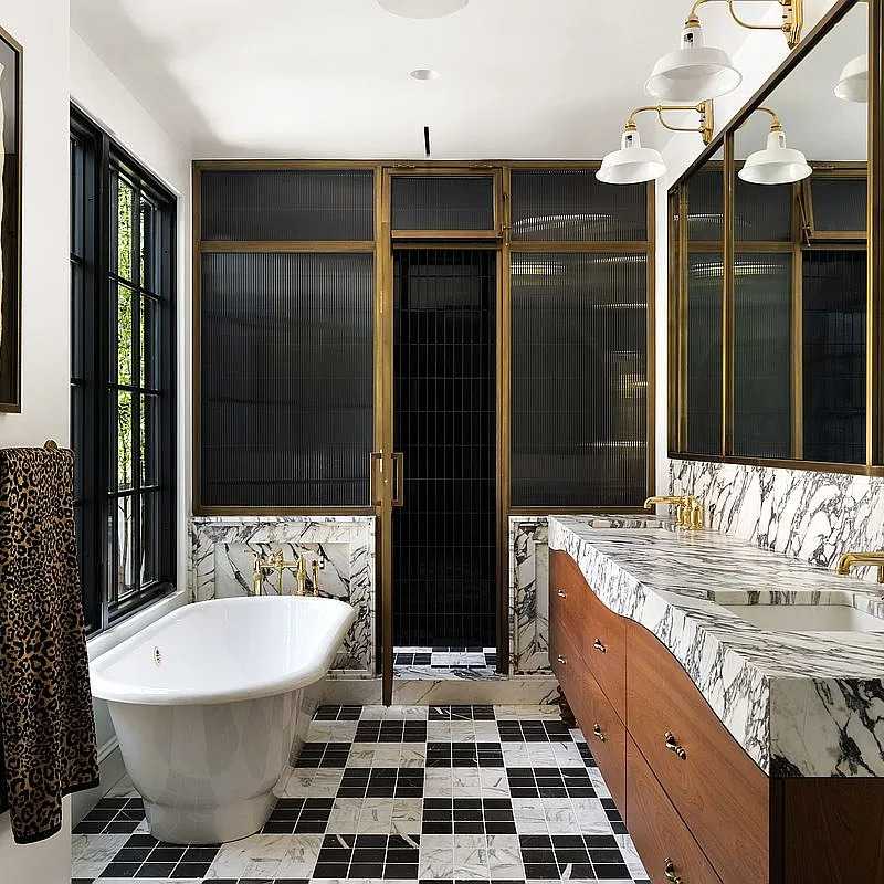 Bathroom in Ellen Barkin’s Former N.Y.C. Townhouse